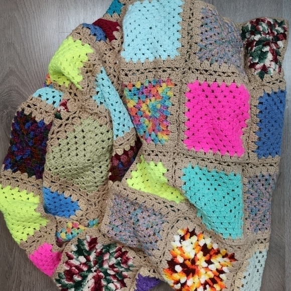 Vintage Patchwork Crochet Blanket Scarf | TheStyleMinr - Picture 6 of 6